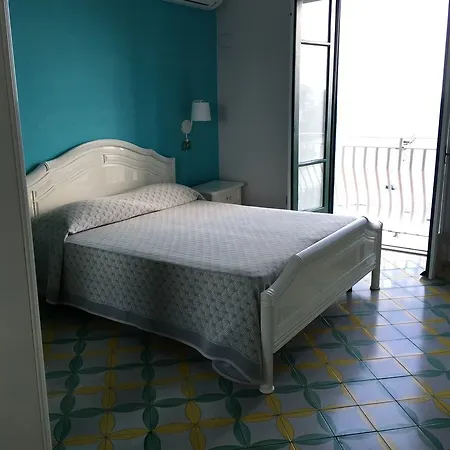 아파트호텔 Design Centro Storico 4*